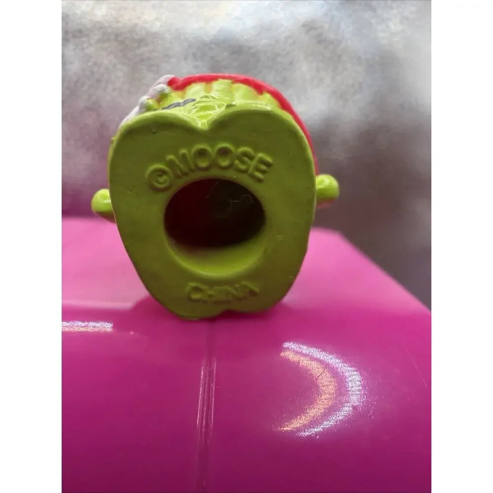 Shopkins Shy Pie figurine from Season 4